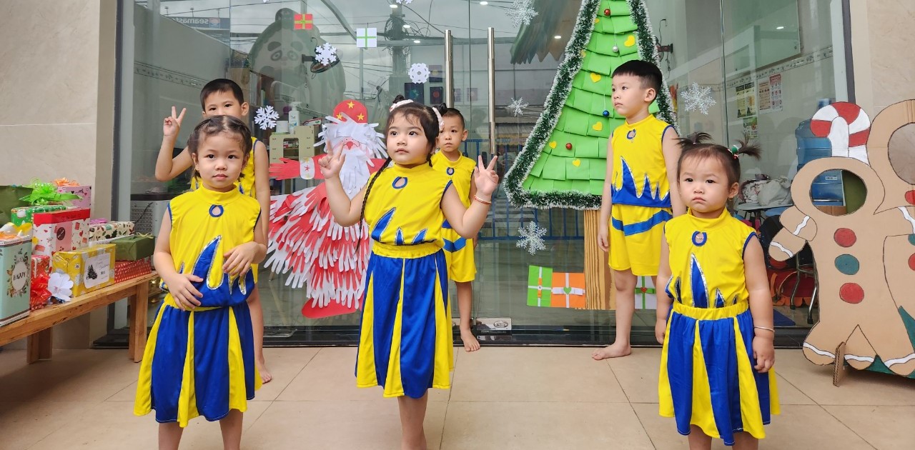 Tiết mục Aerobic ngày Noel