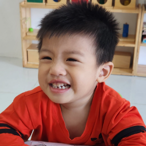 Phụ Huynh Bé Đình Hòa   