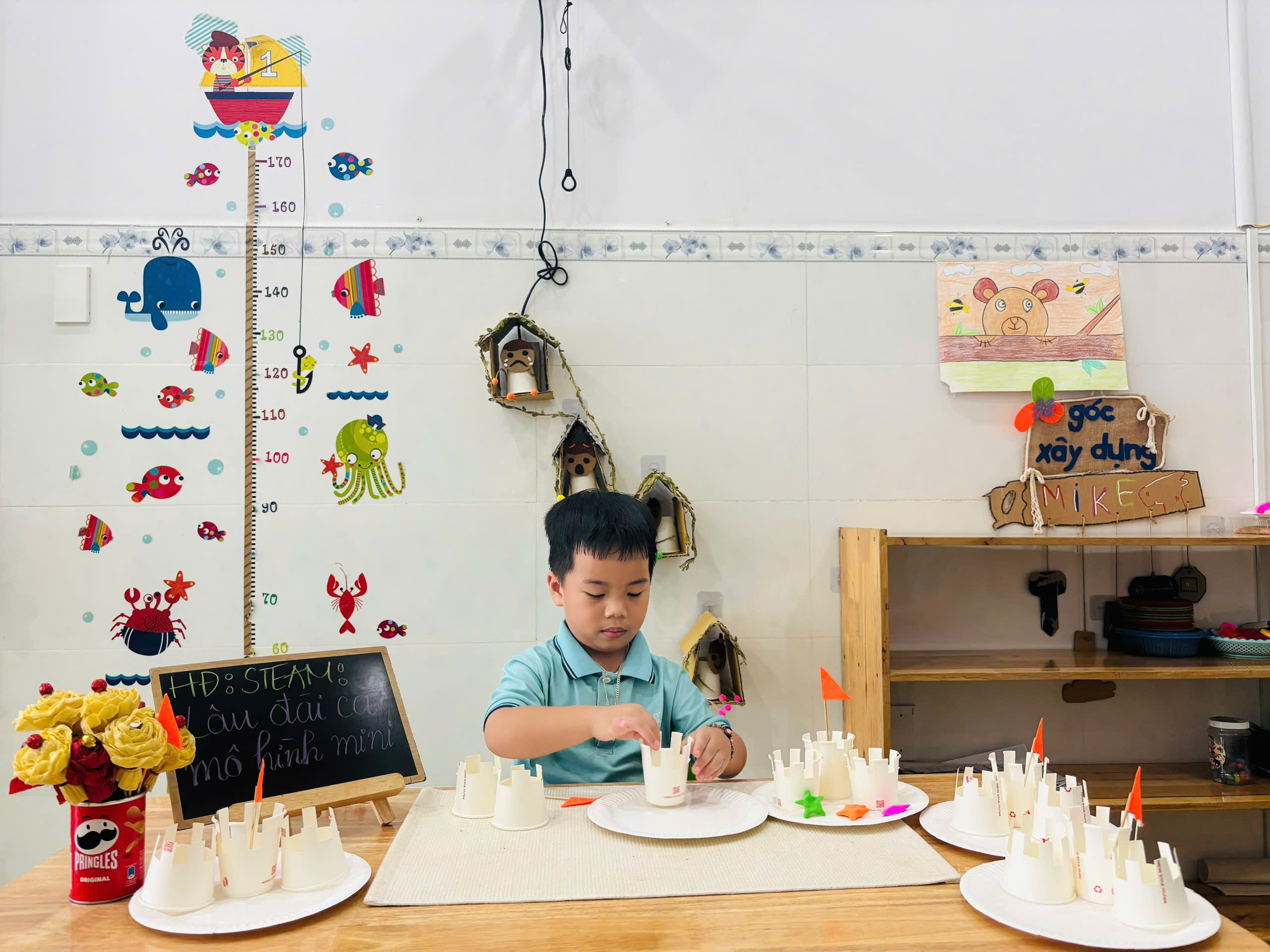 Đồ chơi phát triển trí tuệ cho bé tại Kim Hà Kindergarten